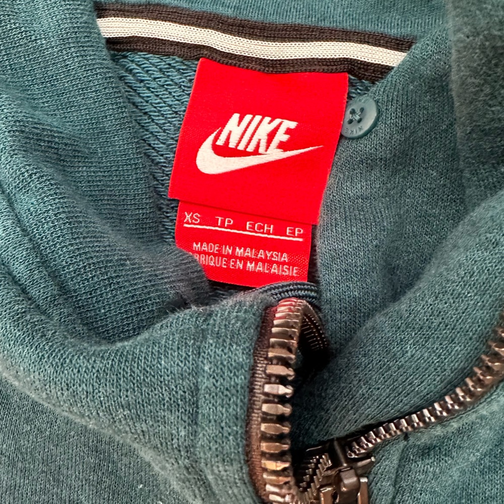 Nike Zip Up Hoodie - Picture 3 of 3